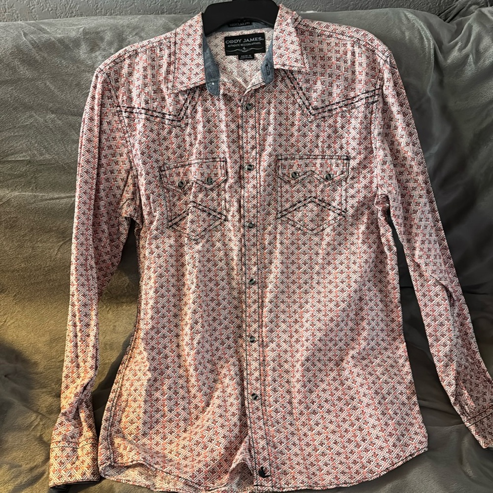 Men’s long sleeve Cody James Western shirt.